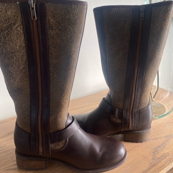 Tall Ugg boots brand new never worn - Picture 3 of 6